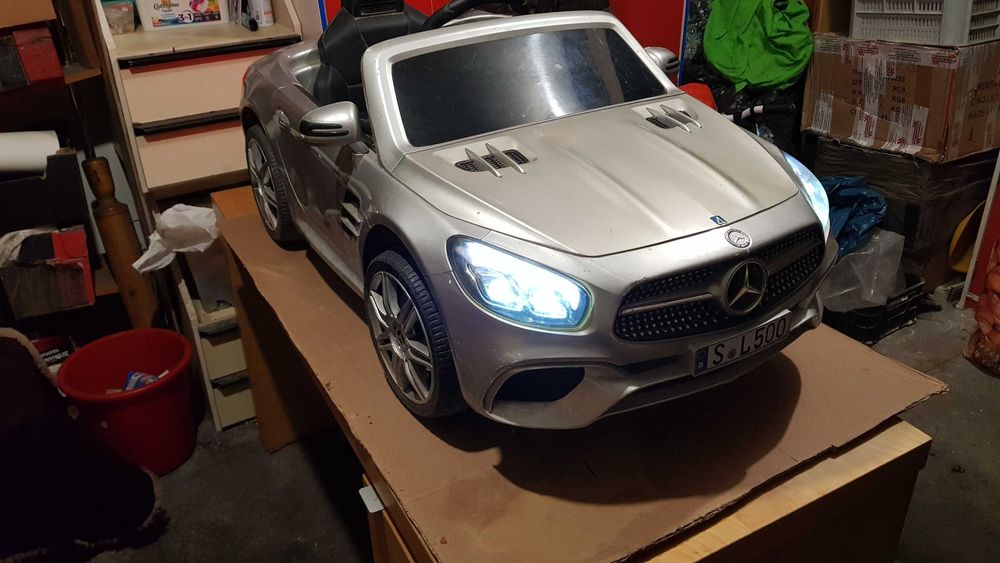 Samochód dla dzieci Mercedes