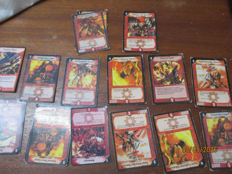 Cartas de Spiderman, The Incerdibles, Madagascar,Bakugan e Duel Masters