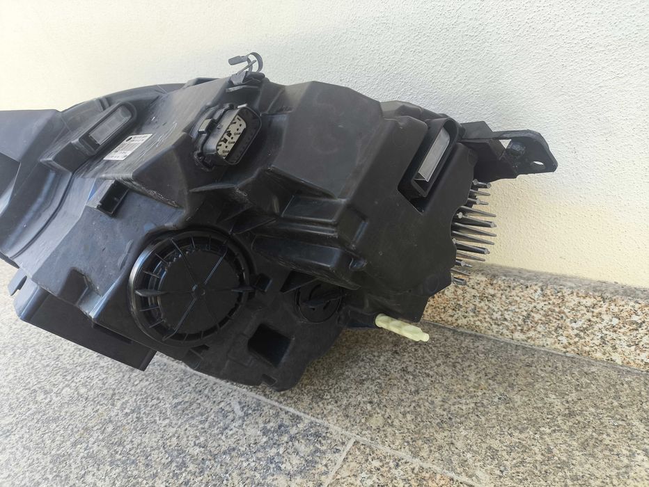 Farol Ótica farol direito Ford Puma full led