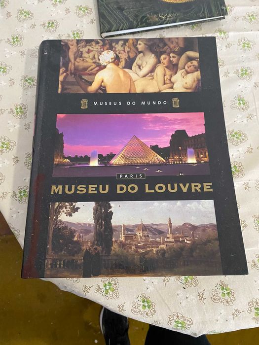 livro museu do louvre paris