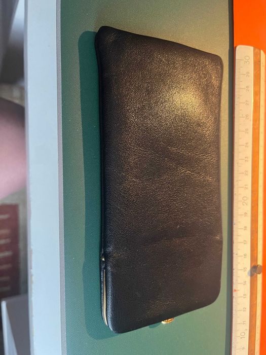 Solidne etui na okulary