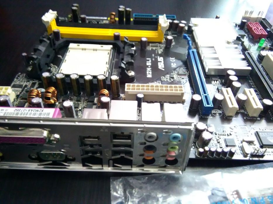 Неробоча ASUS M2N SLI сокет AM2