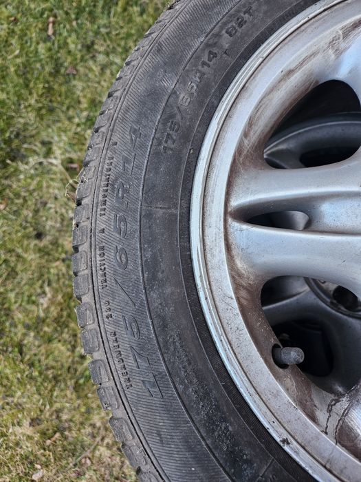 Alufelgi Renault clio z oponami