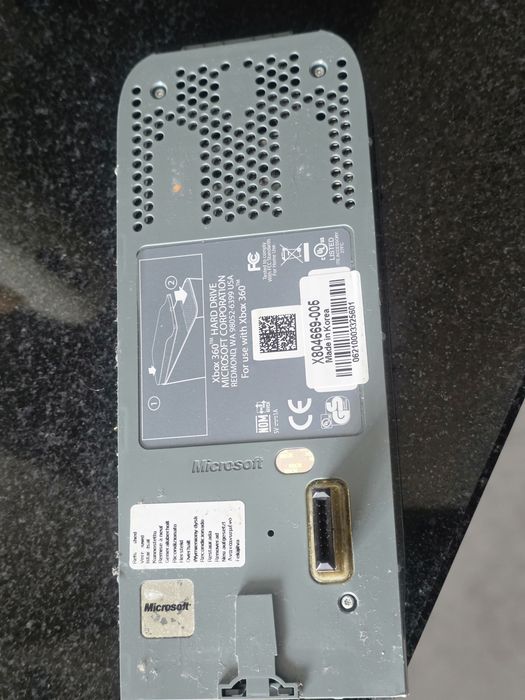 Konsola Xbox 360 biala Pad bezprzewodowy Gry kable sprawne!