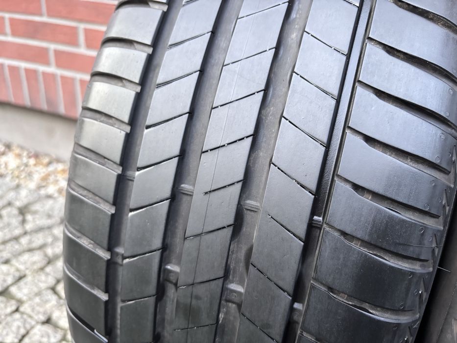 Dwie Bridgestone Turanza T005 225/50 R17 94Y 6,5mm 2020