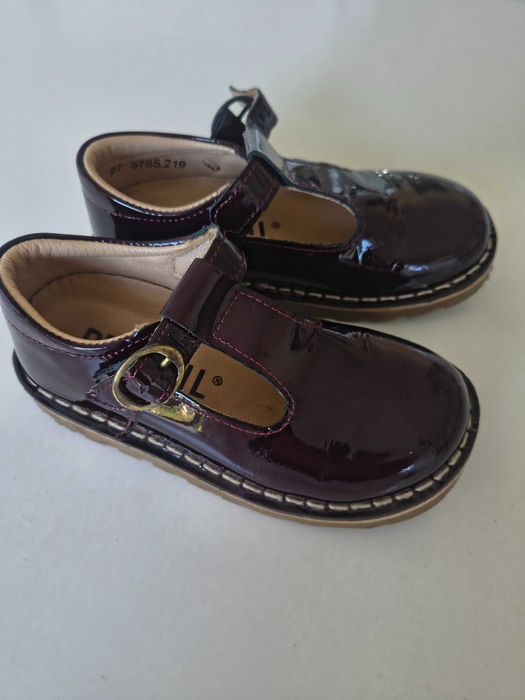 Buty dziewczęce rozmiar 27 lakierowane