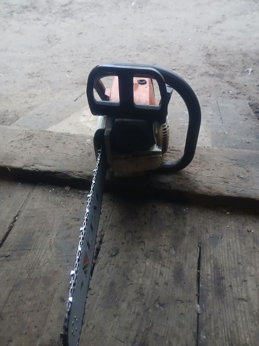 Продам бензопилу штіль 260