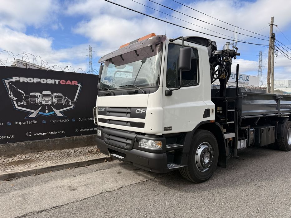 DAF CF GRUA COM CAIXA TRI-BASCULANTE APENAS 109.000km ##OPORTUNIDADE##