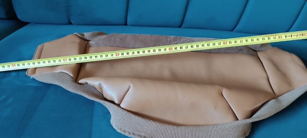 Kamizelka, ubranko na zimę Buldog francuski