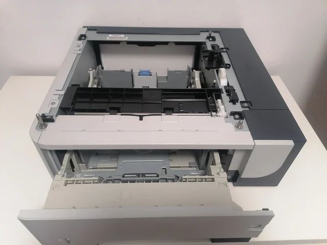 Tabuleiro HP LaserJet M525 CE530A
