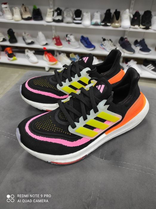 ОРИГІНАЛ 100% Кросівки Adidas Ultraboost Light Performance HQ6346 37