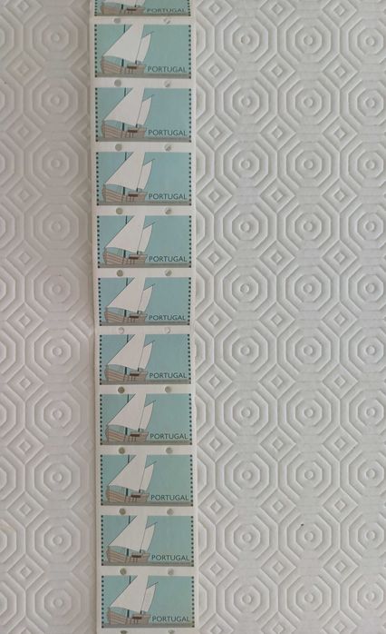 Tira com 50 etiquetas nº 5 Caravela Portuguesa sem impressão de taxa