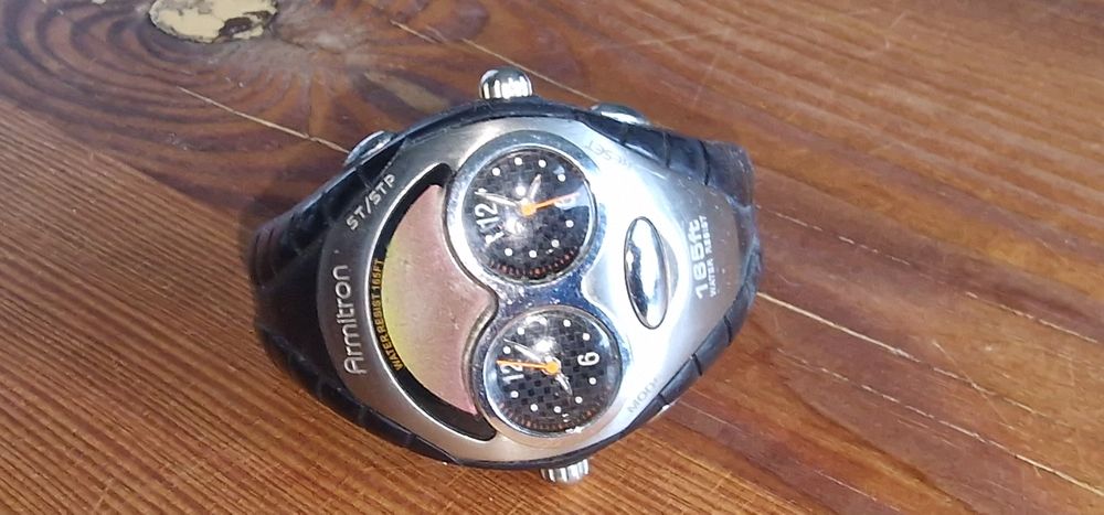 Zegarek Armitron sprawny pasek opis