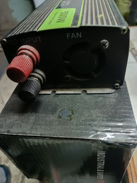 Przetwornica samochodowa 24x230