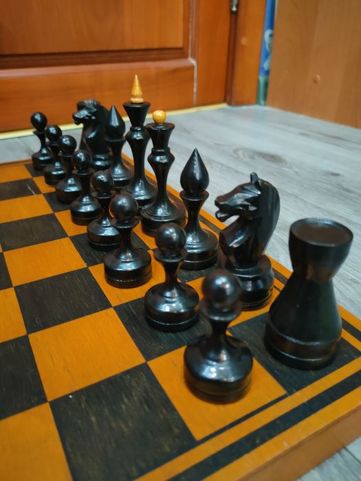 Деревянный комплект шахматы 40х40 см.