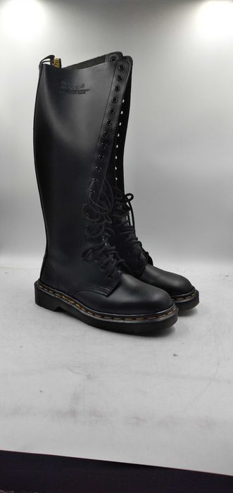 Skórzane glany 20 dziurkowe Dr.Martens rozmiar 37