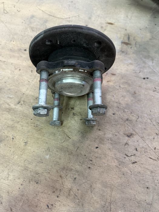 Cubo Roda Dianteiro Direito BMW Série 1 / Série 3 (E90/E87) - Original