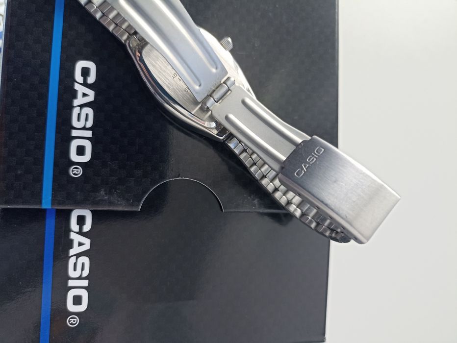 Жіночий годинник Casio