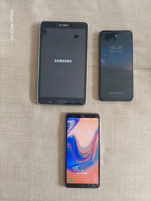 Lote telemóvel e tablet