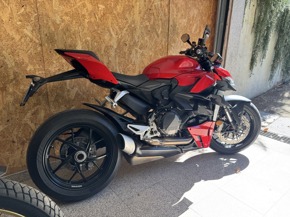 Ducati Streetfighter V2 900km 9/2024