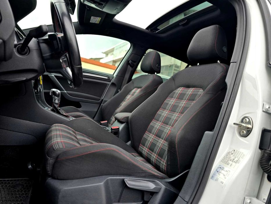 Volkswagen Golf VII GTI Performance 2.0tsi 230cv Dsg "Full Extras"