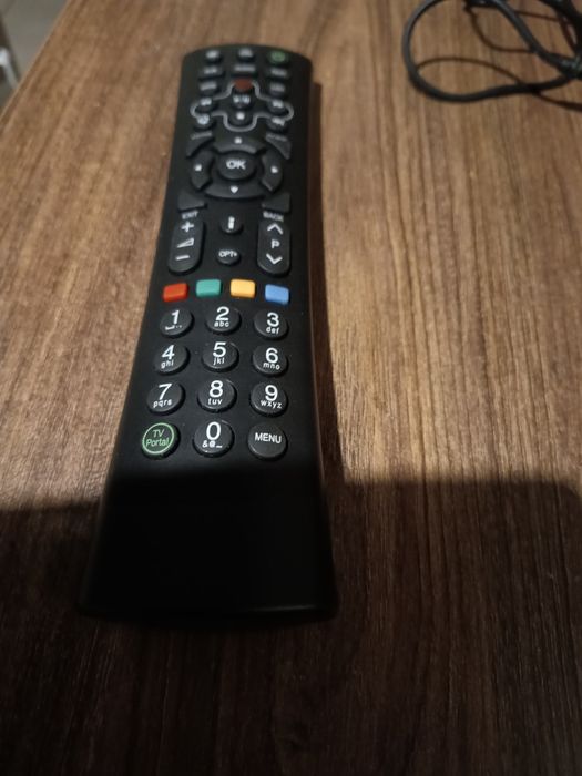 Dekoder satelitarny essentiel fransat connect