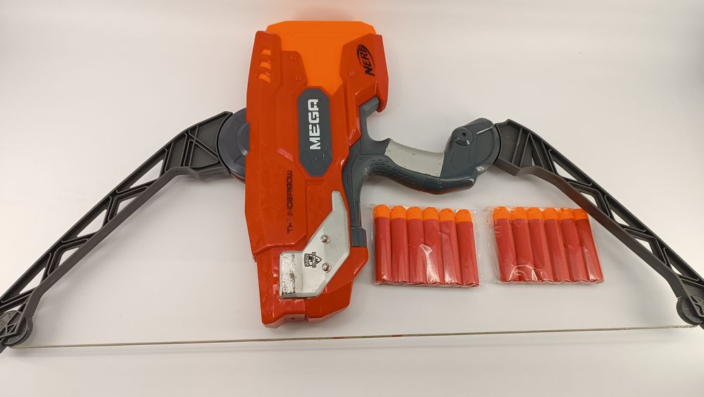 Бластер б.у. Nerf Mega Thunderbow + 12 мега патронів