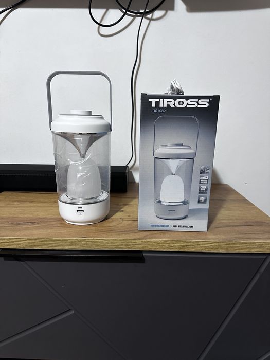 Продам кемпінговий ліхтарик tiross