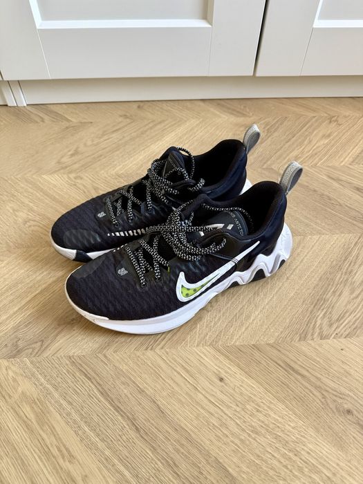 Buty sportowe Nike r.43