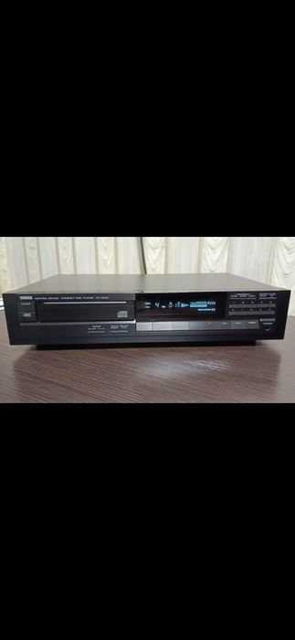 Cd проигрыватель Yamaha CD2000