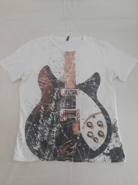 T-Shirt Benetton Guitarra