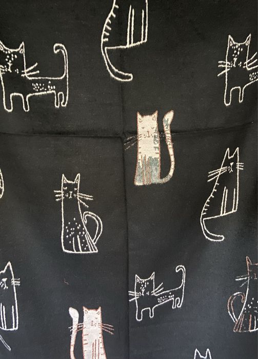 Dwustronny długi szal w koty