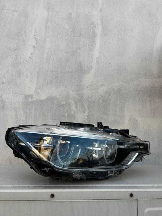 Права Led фара bmw f30