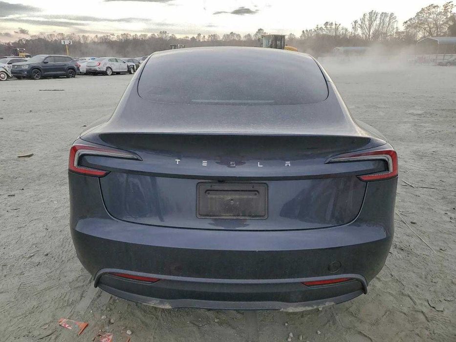 Tesla Model 3 2025