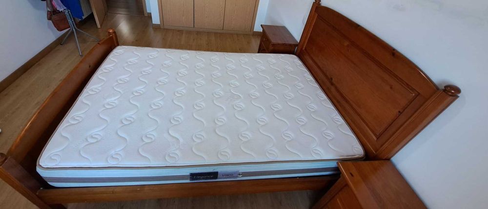 Cama de Casal 200x140