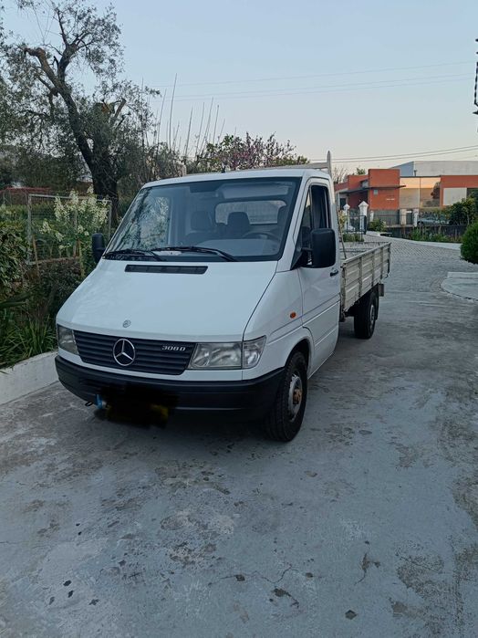 Carrinha Mercedes sprinter 308 d em muito bom estado apenas com 170000 km