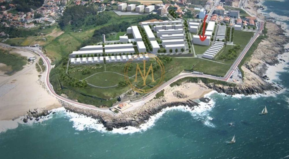 Apartamento T2 com vista panorâmica sobre a Foz do rio Douro