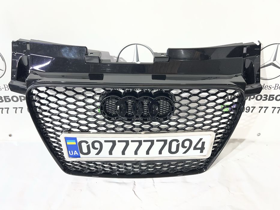 Решотка решетка радиатора решітка радіатора AUDI TTR 8J