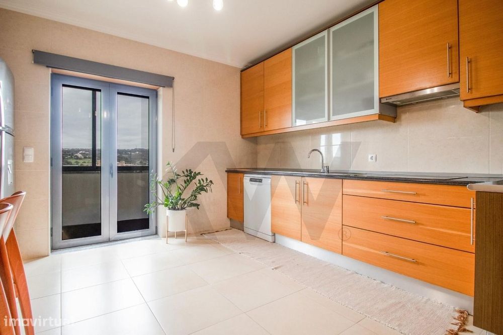 T3 com Suite,  elevador e Garagem Box