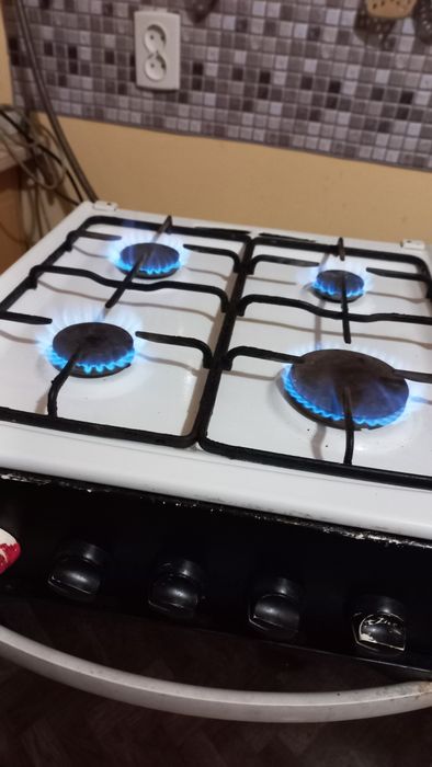 Плита газовая zanussi 50 х 50