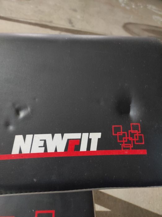 Banco de abdominais NEWFIT