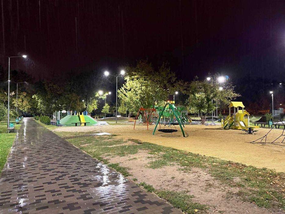 Новгородская перекрёсток с Клочковской. Отличная квартира с ремонтом.