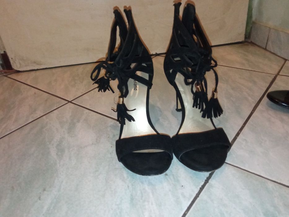 Buty na obcasie 35-36