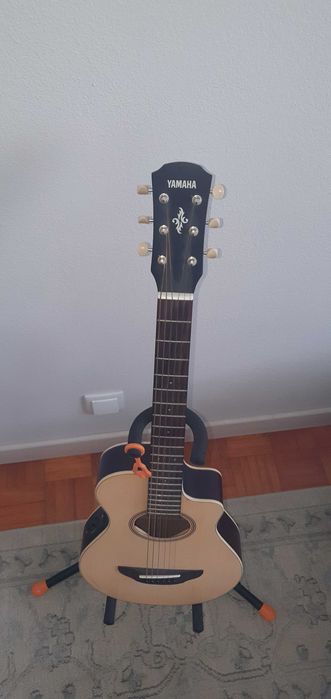 Guitarra APXT2 Yamaha