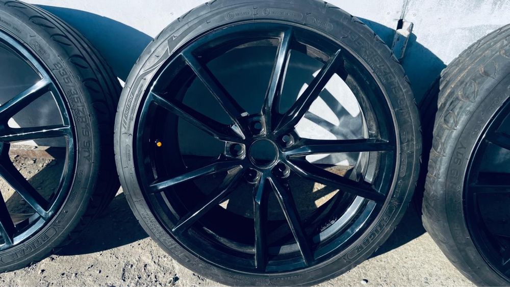 Диски, шини, колеса в зборі, 5 112 19, 235/35R19
