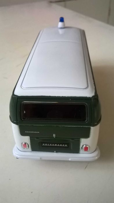 VOLKSWAGEN T2 BUS konwersja POLIZEI model metalowo-plastikowy