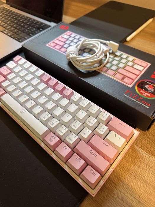 Redragon Fizz RGB – wysokiej jakości klawiatura mechaniczna jak nowa