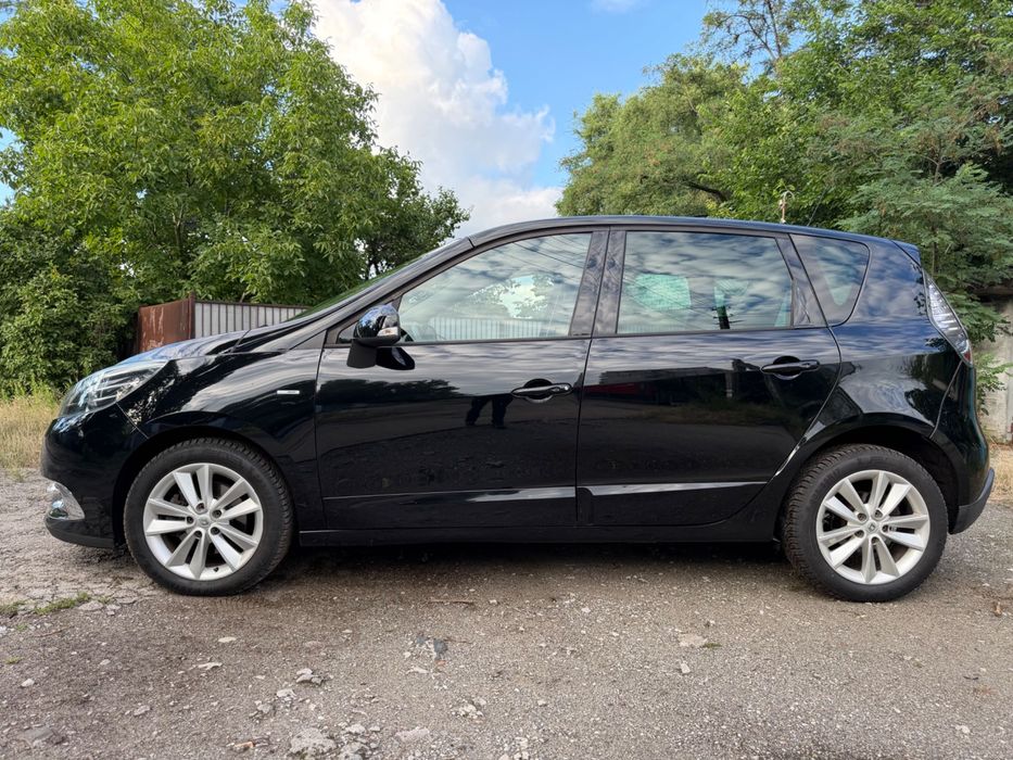 Renault Scenic рест  2013р.в  1.6 дизель в комплектації BOSE Edition!!!
