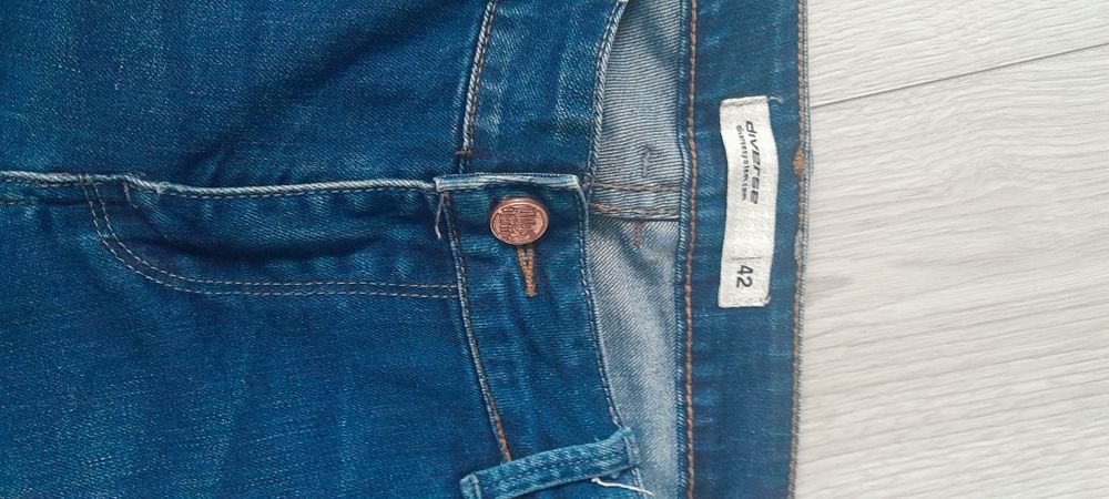 Spodnie jeans diverse 42