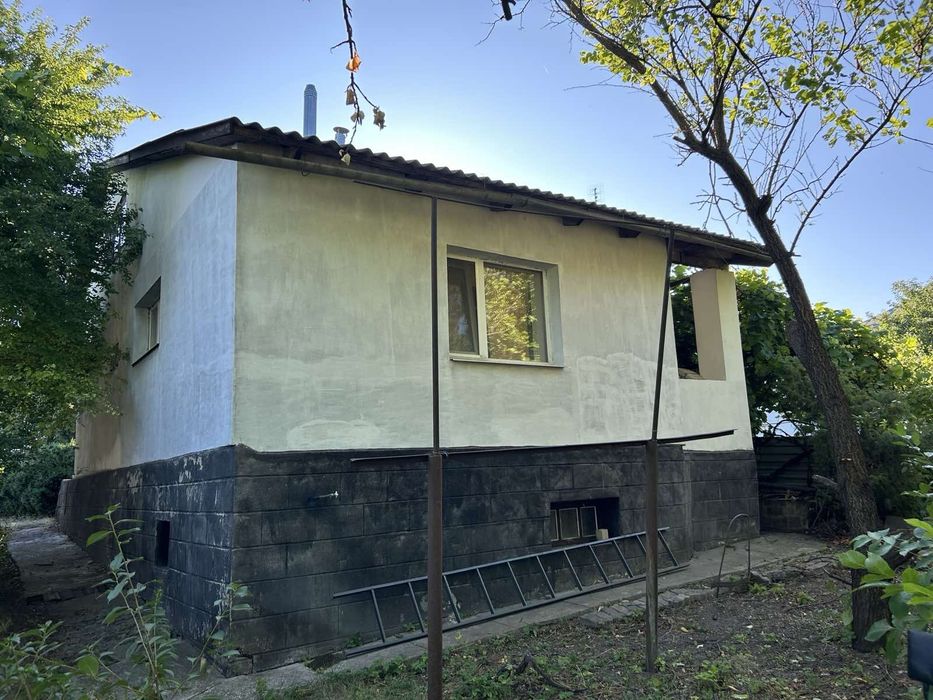 Продається частина будинку.